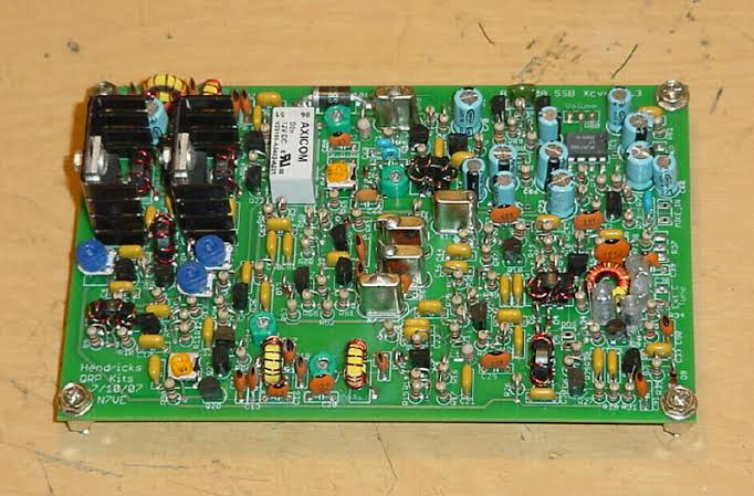 El transceptor BITX: La radio de bajo costo que democratizó la comunicación de HF